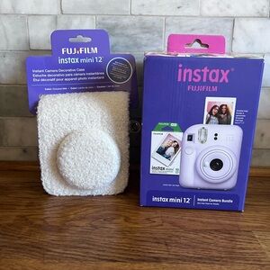 Instax Polaroid Camera with Sherpa Carrying Case NWT